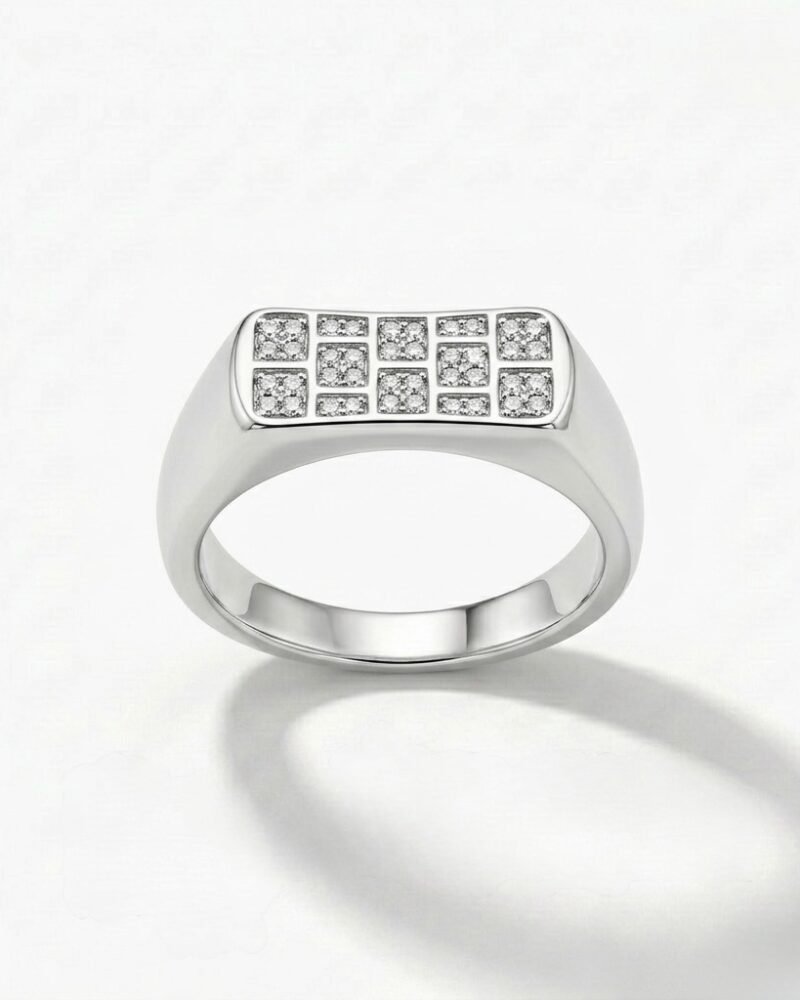 Pavé Grid Signet